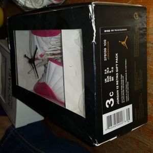 Jordan 12 Retro Gift Pack